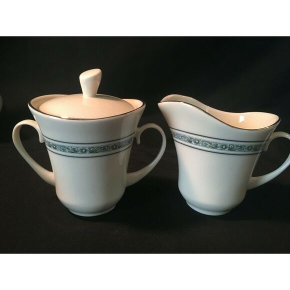 SALE 22 Pc Vintage Pickard China Service Set in Candlelight - Picture 8 of 12